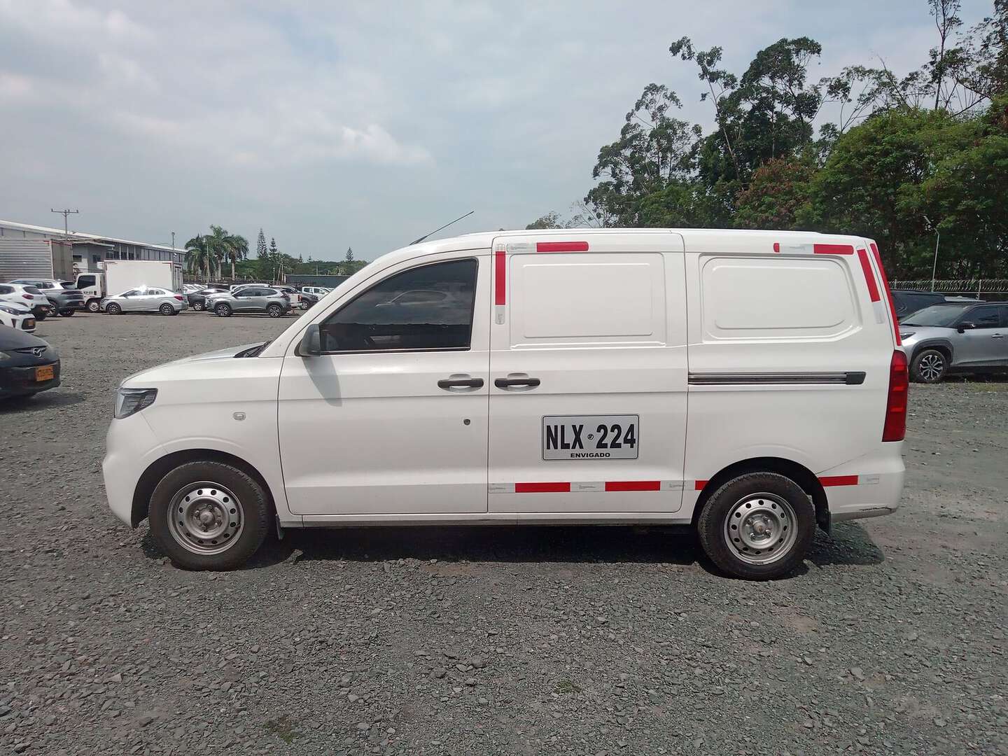Chevrolet - N400 - 2025