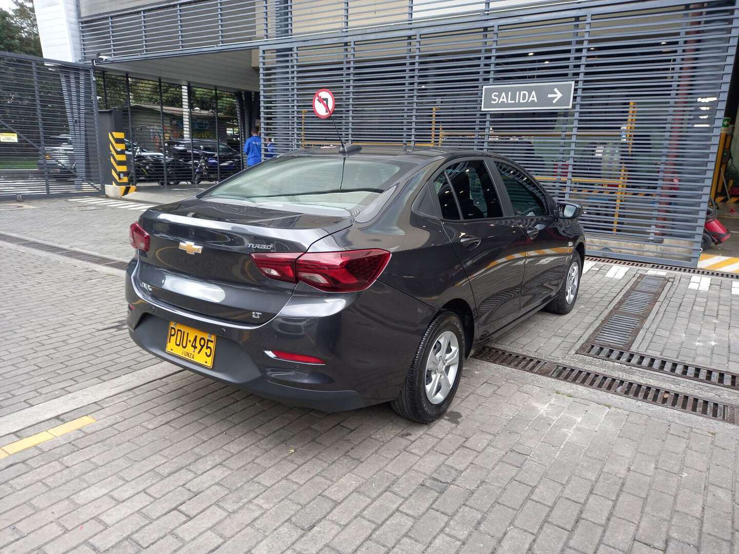 Chevrolet - Onix - 2025