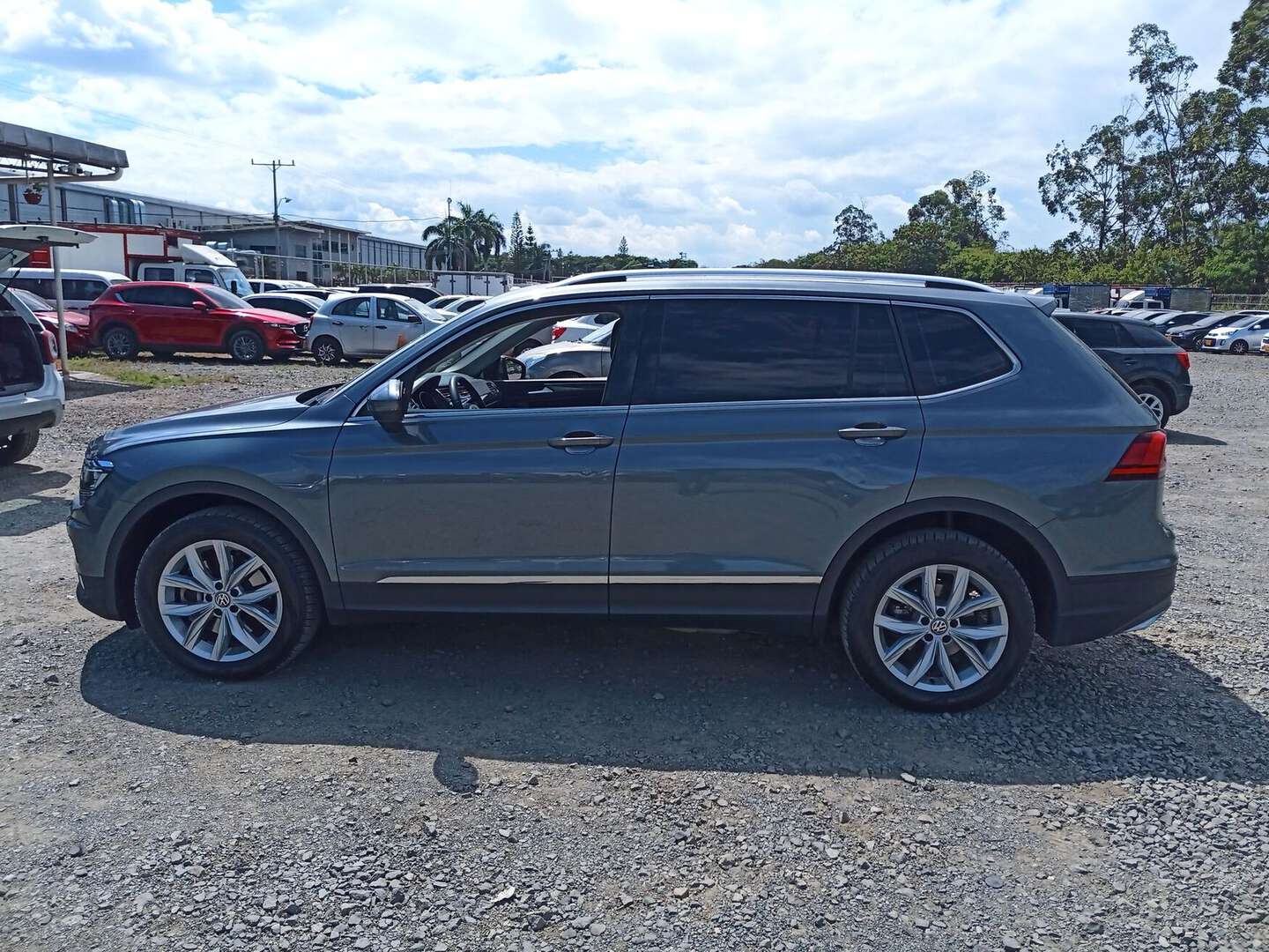 Volkswagen - Tiguan - 2020