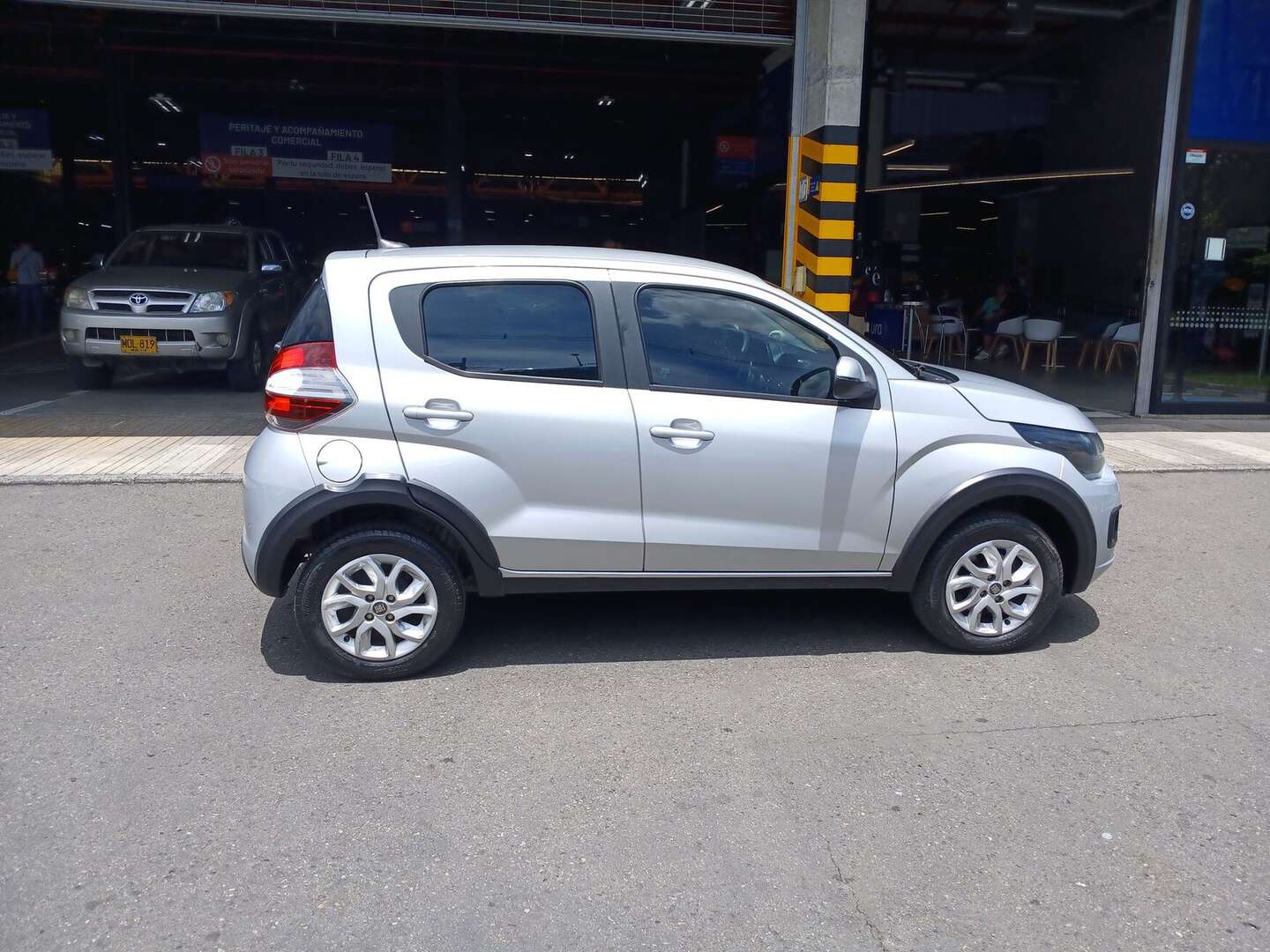 Fiat - Mobi - 2024