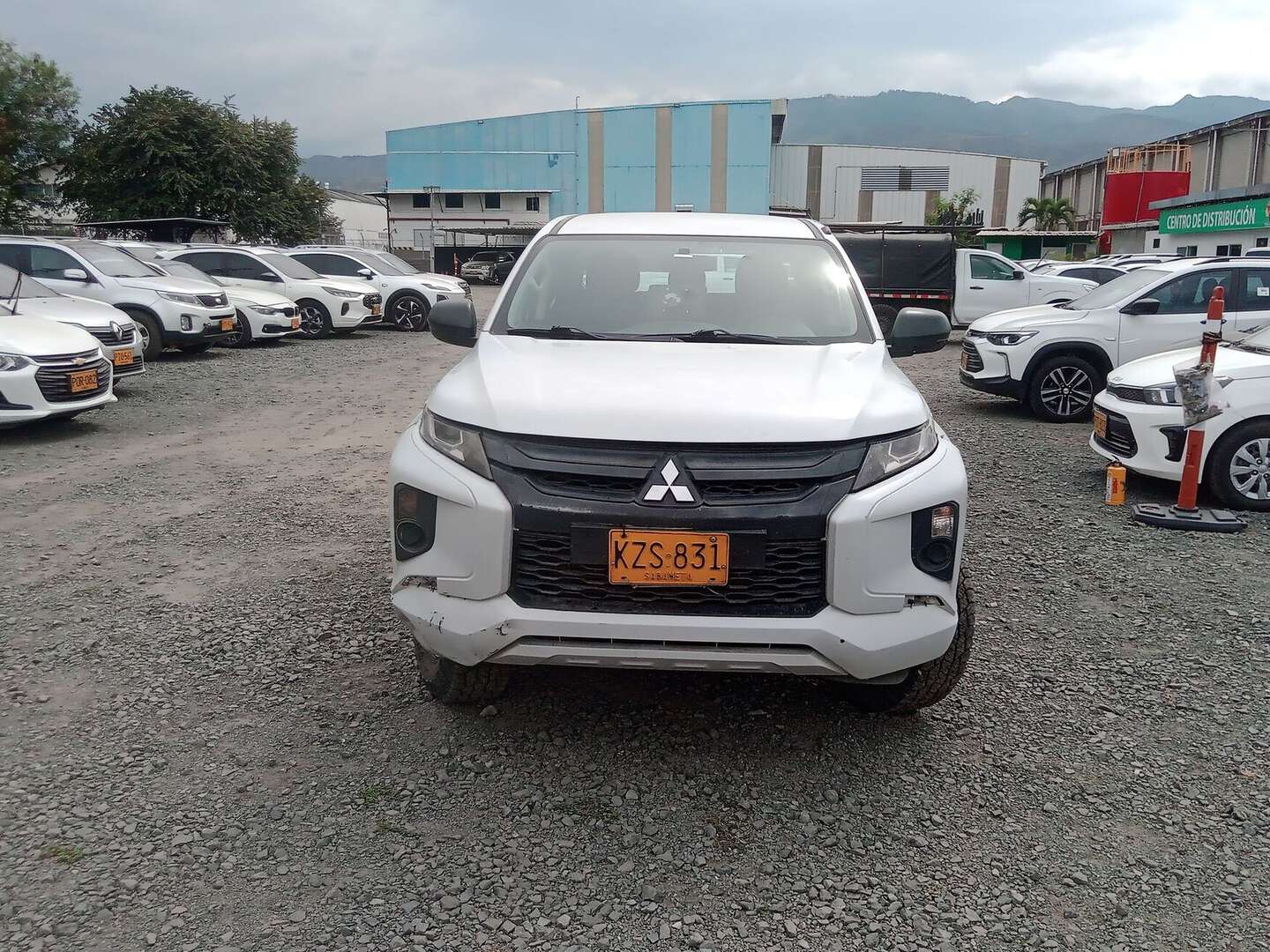 Mitsubishi - L200 - 2023