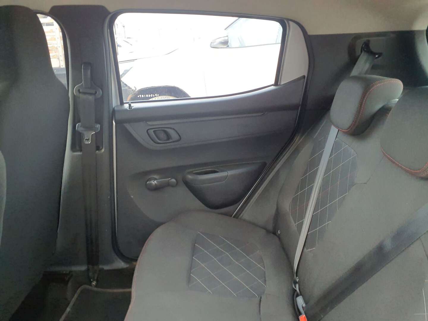 Renault - Kwid - 2023