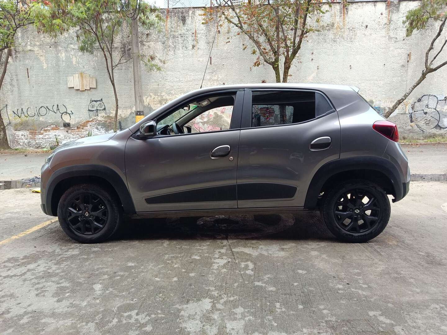 Renault - Kwid - 2026