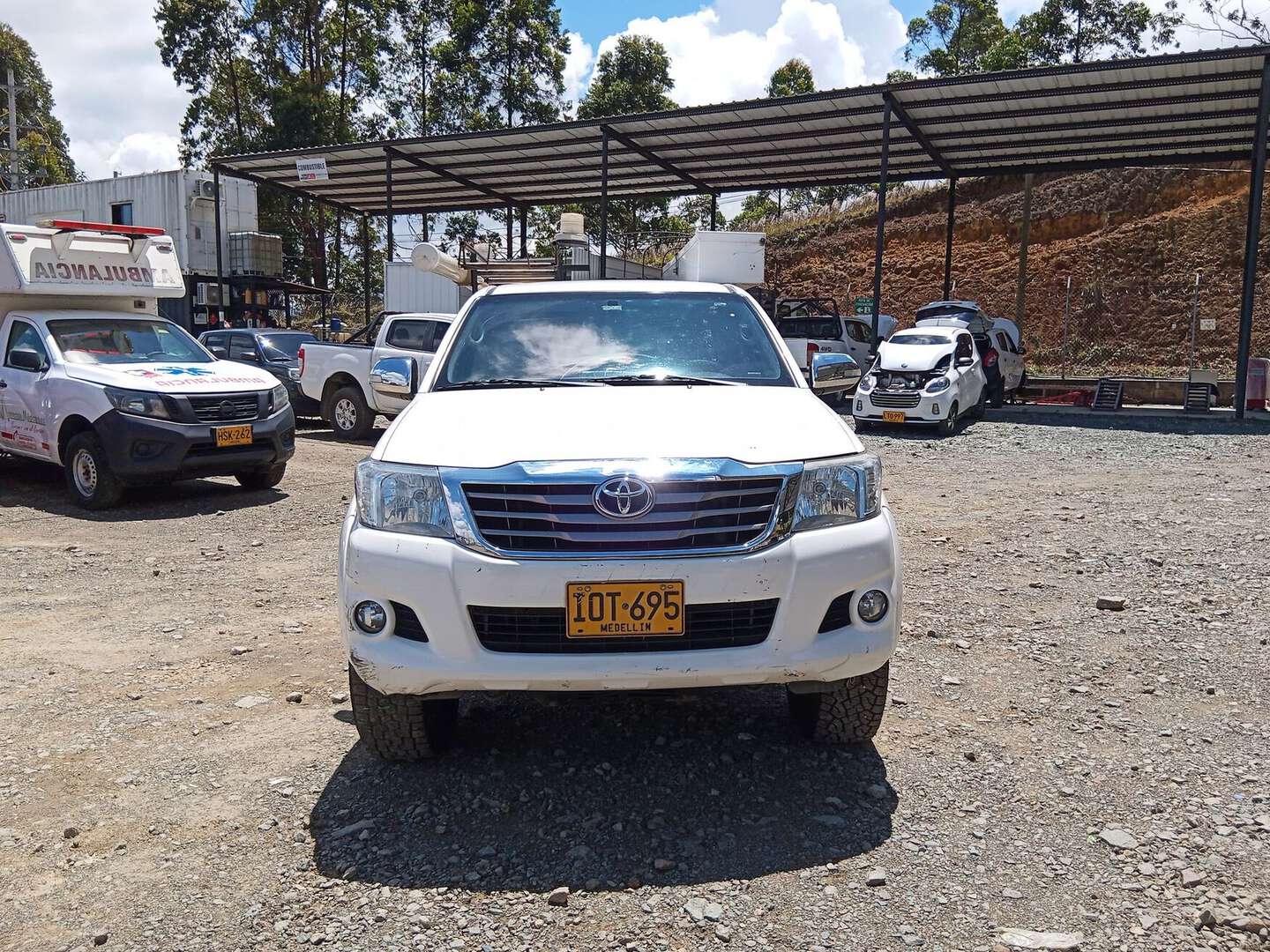 Toyota - Hilux - 2016