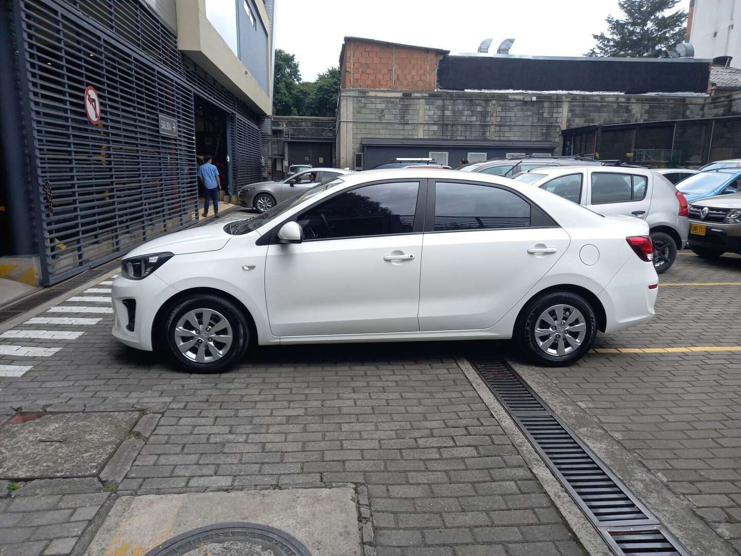 Kia - Soluto - 2025