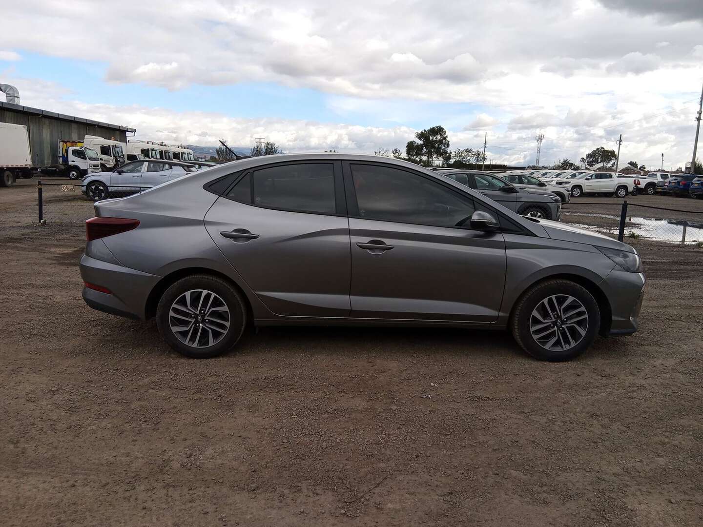 Hyundai - HB20S Accent - 2024