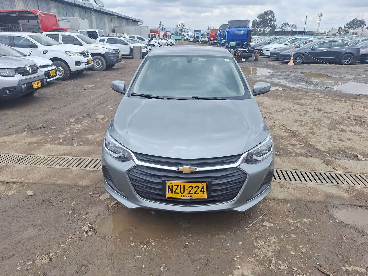 Chevrolet - Onix - 2025
