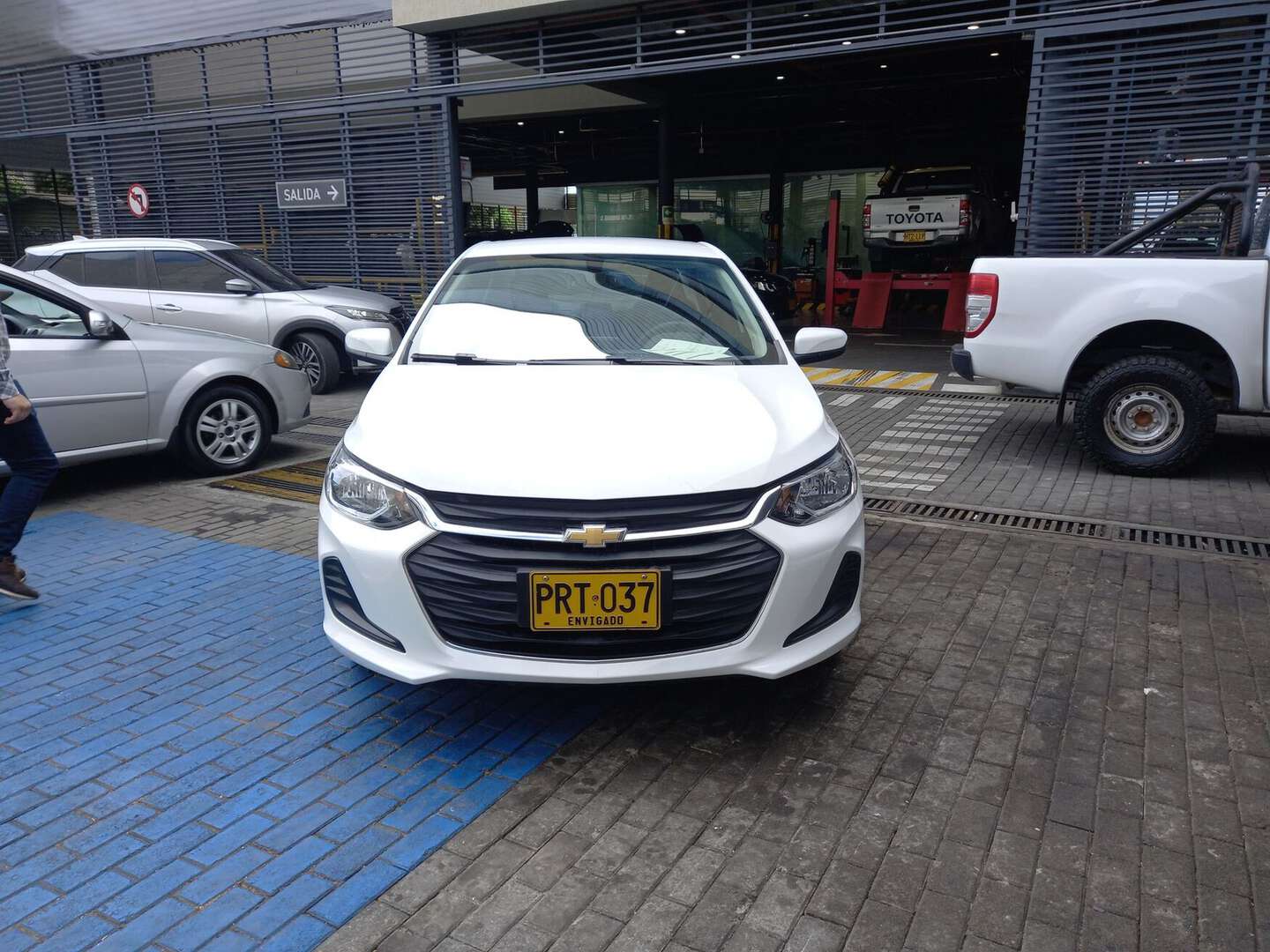 Chevrolet - Onix - 2025