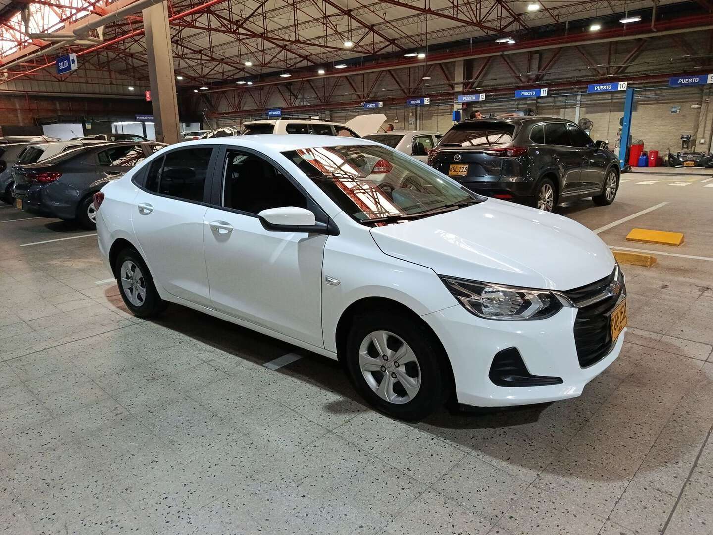 Chevrolet - Onix - 2025
