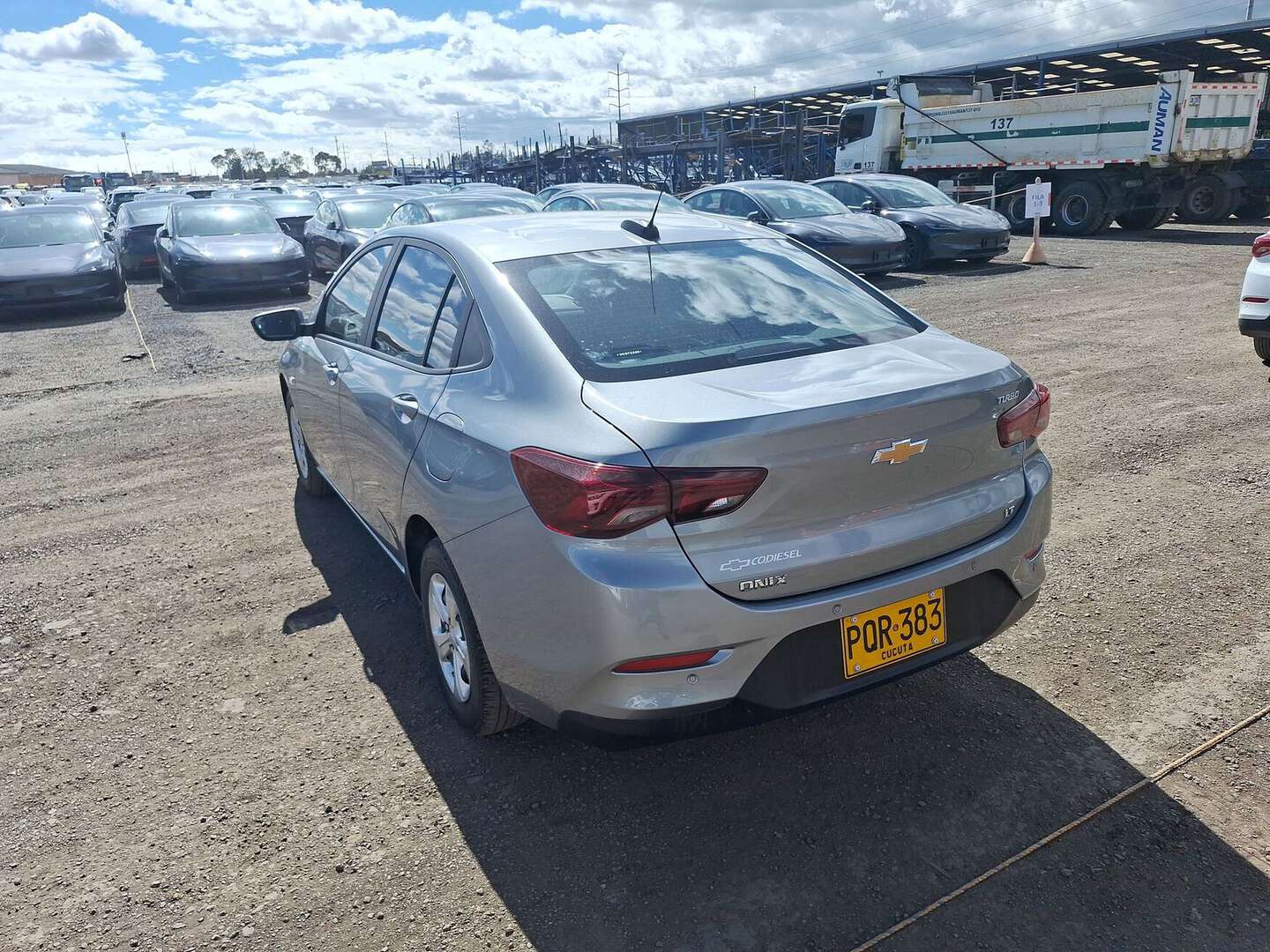 Chevrolet - Onix - 2025