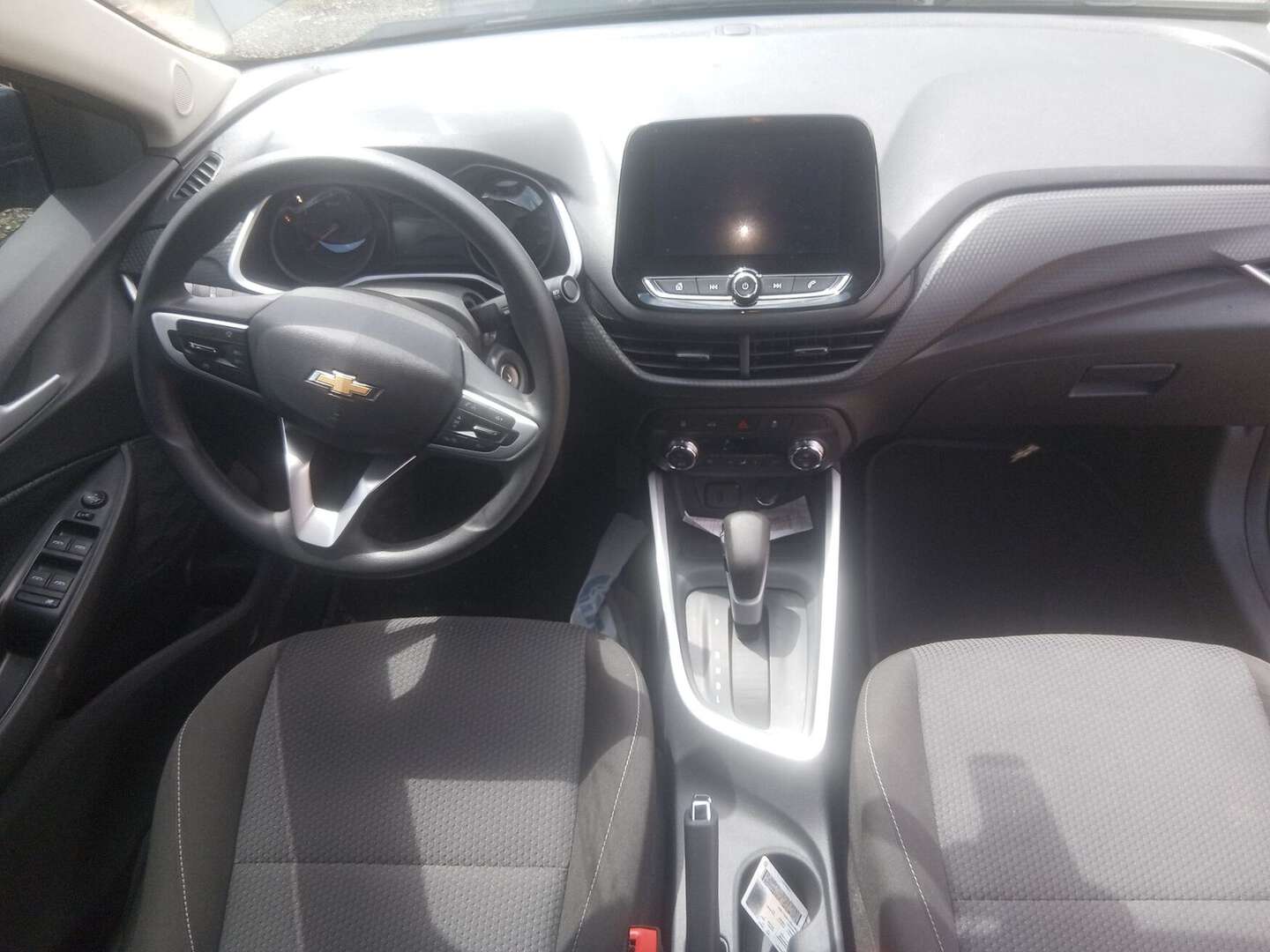 Chevrolet - Onix - 2025
