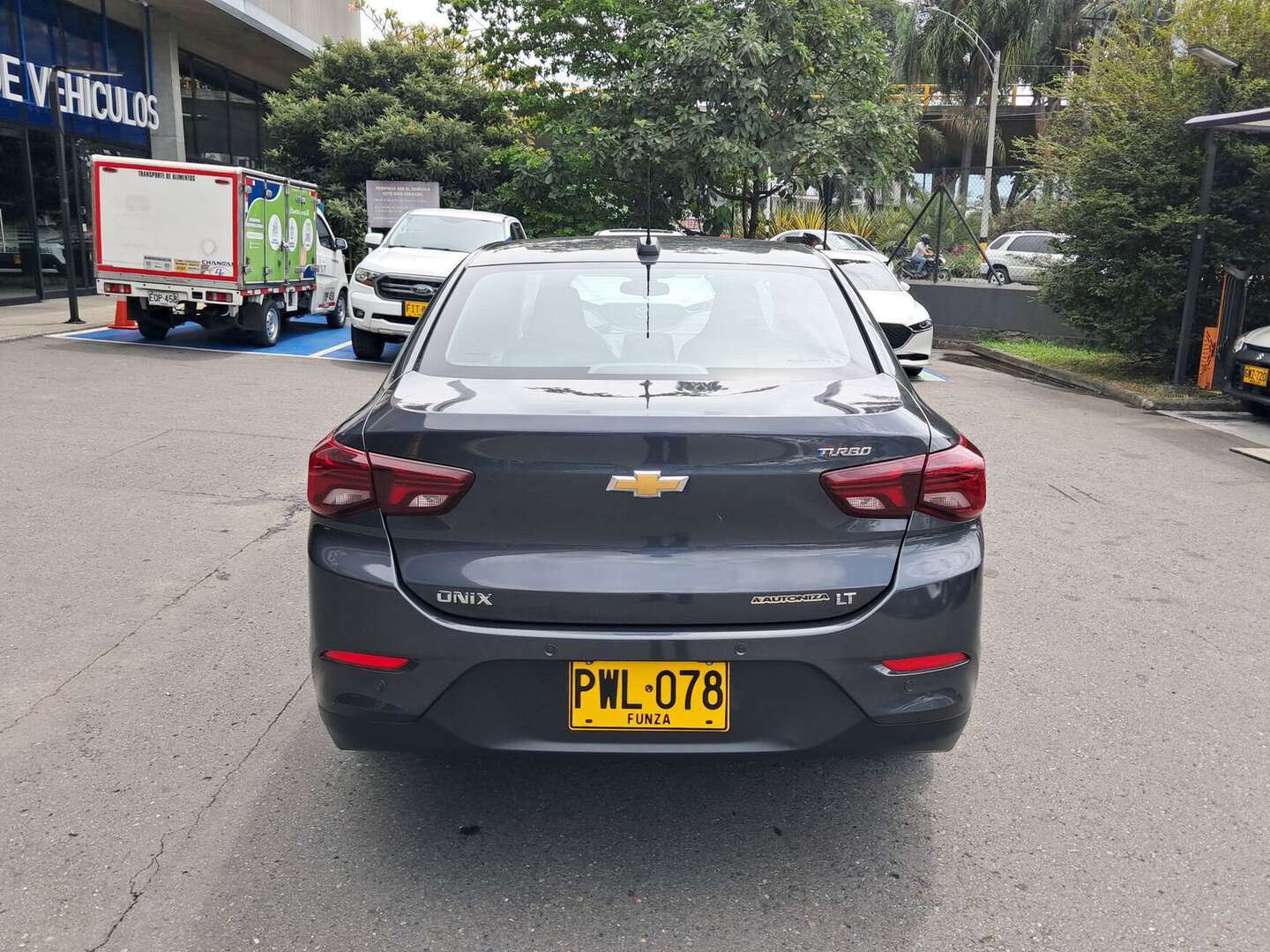 Chevrolet - Onix - 2025