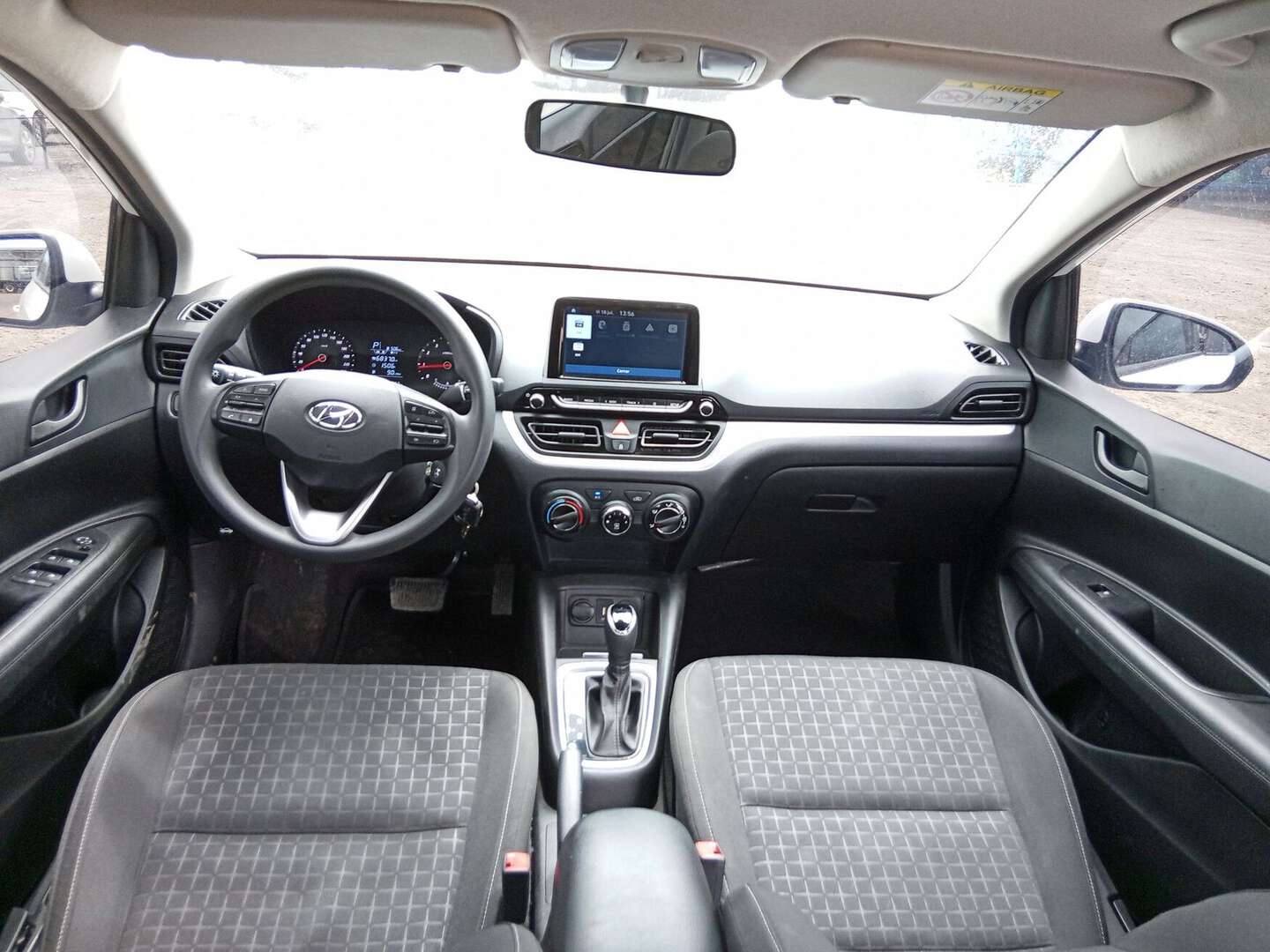 Hyundai - Accent - 2024