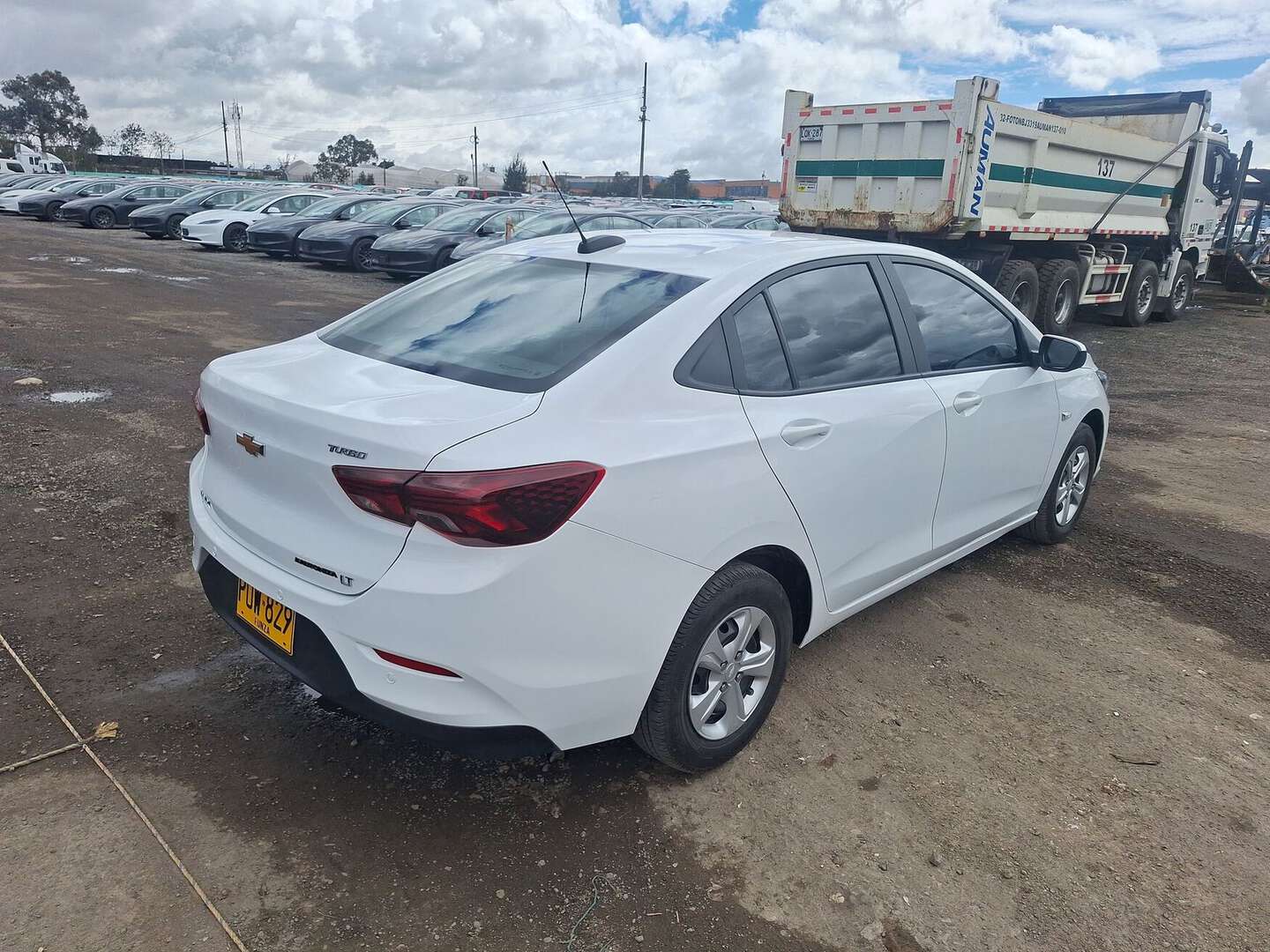 Chevrolet - Onix - 2025