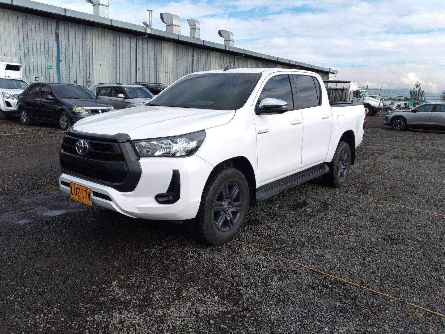 Toyota - Hilux - 2023