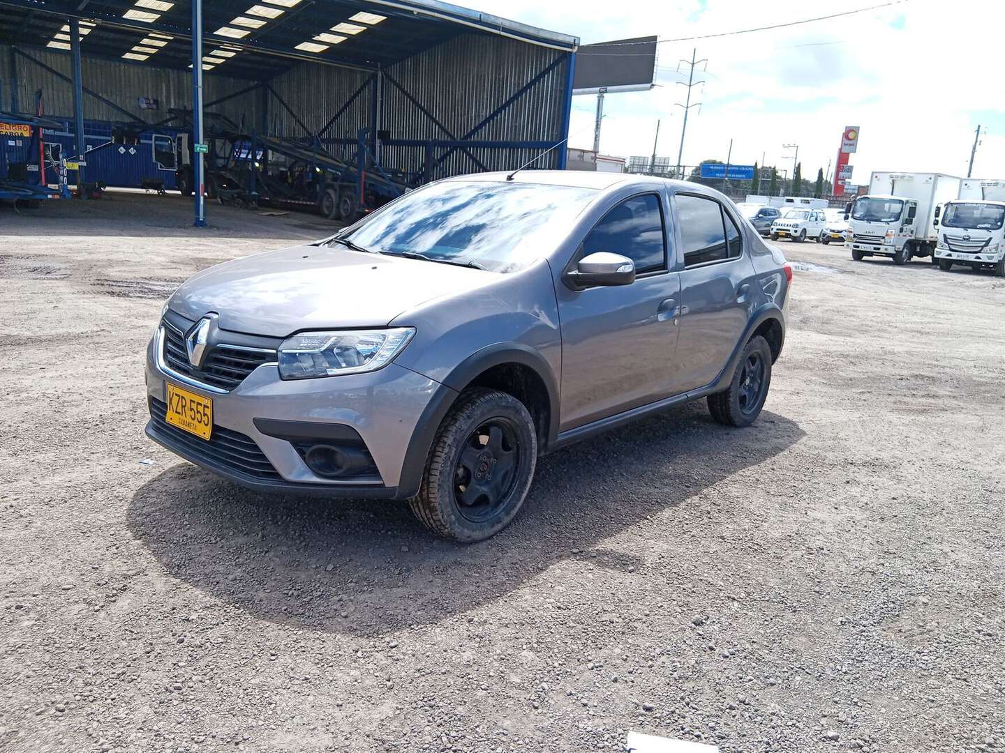 Renault - Logan - 2022