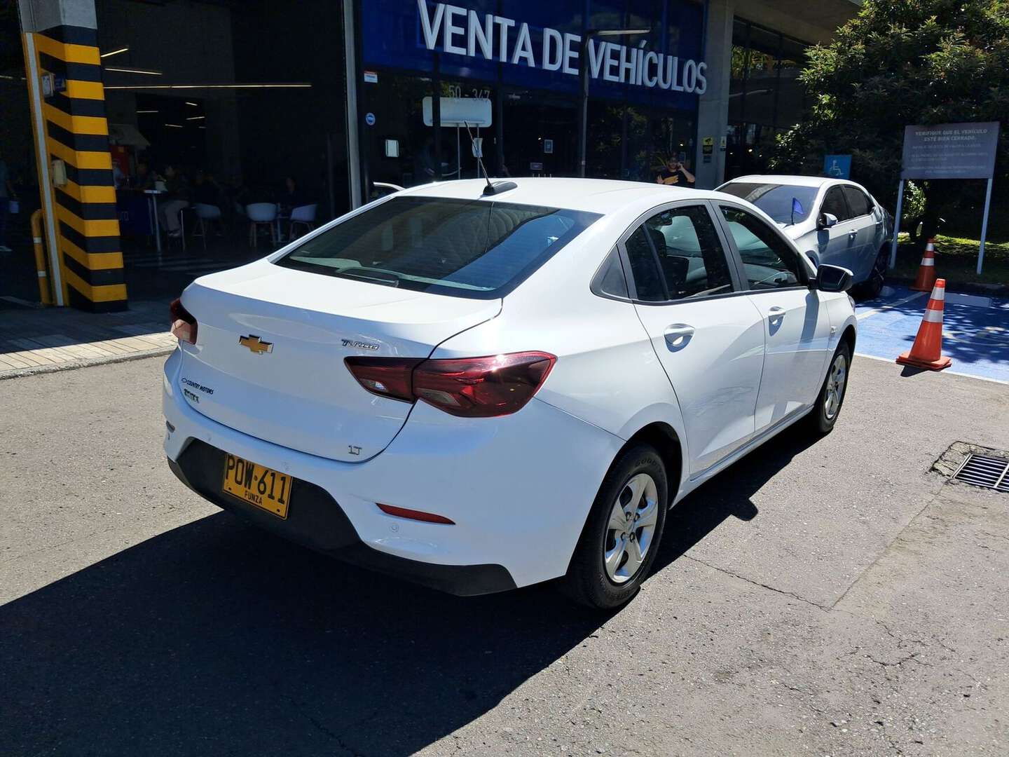 Chevrolet - Onix - 2025