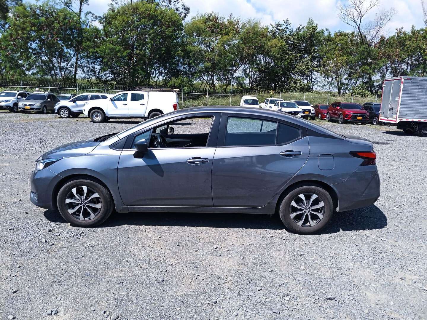 Nissan - Versa - 2025