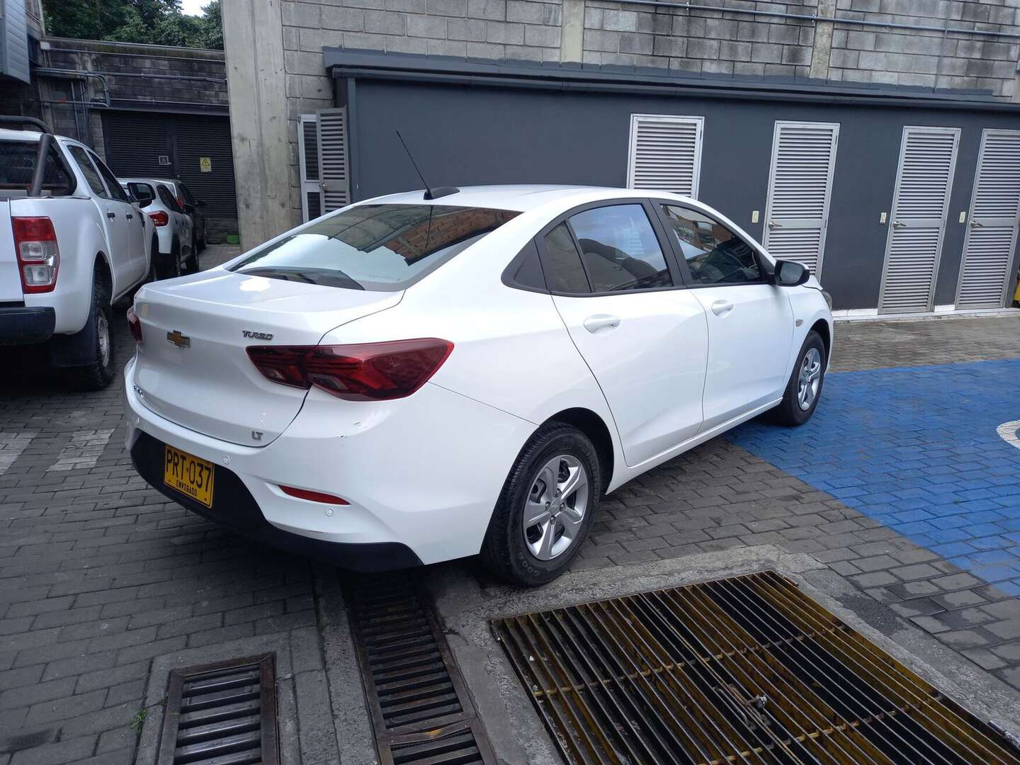 Chevrolet - Onix - 2025