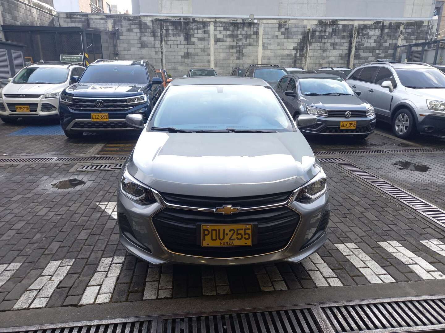 Chevrolet - Onix - 2025