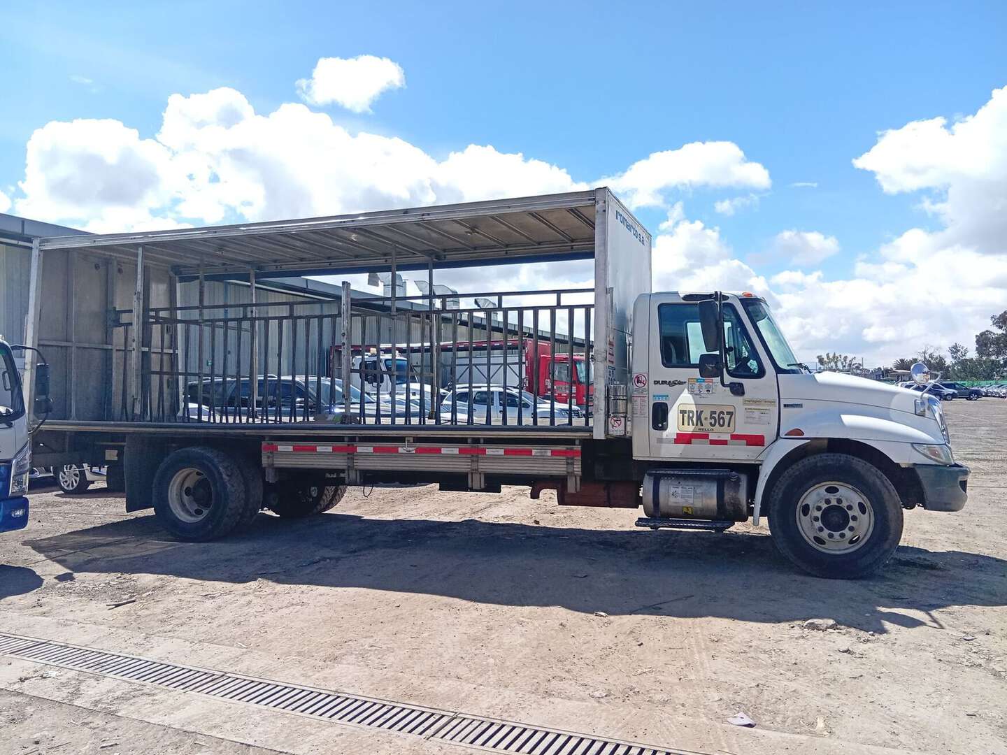 International - 4300 - 2013