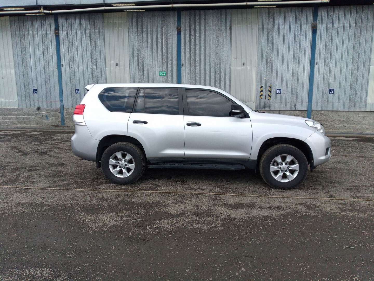 Toyota - Prado - 2011