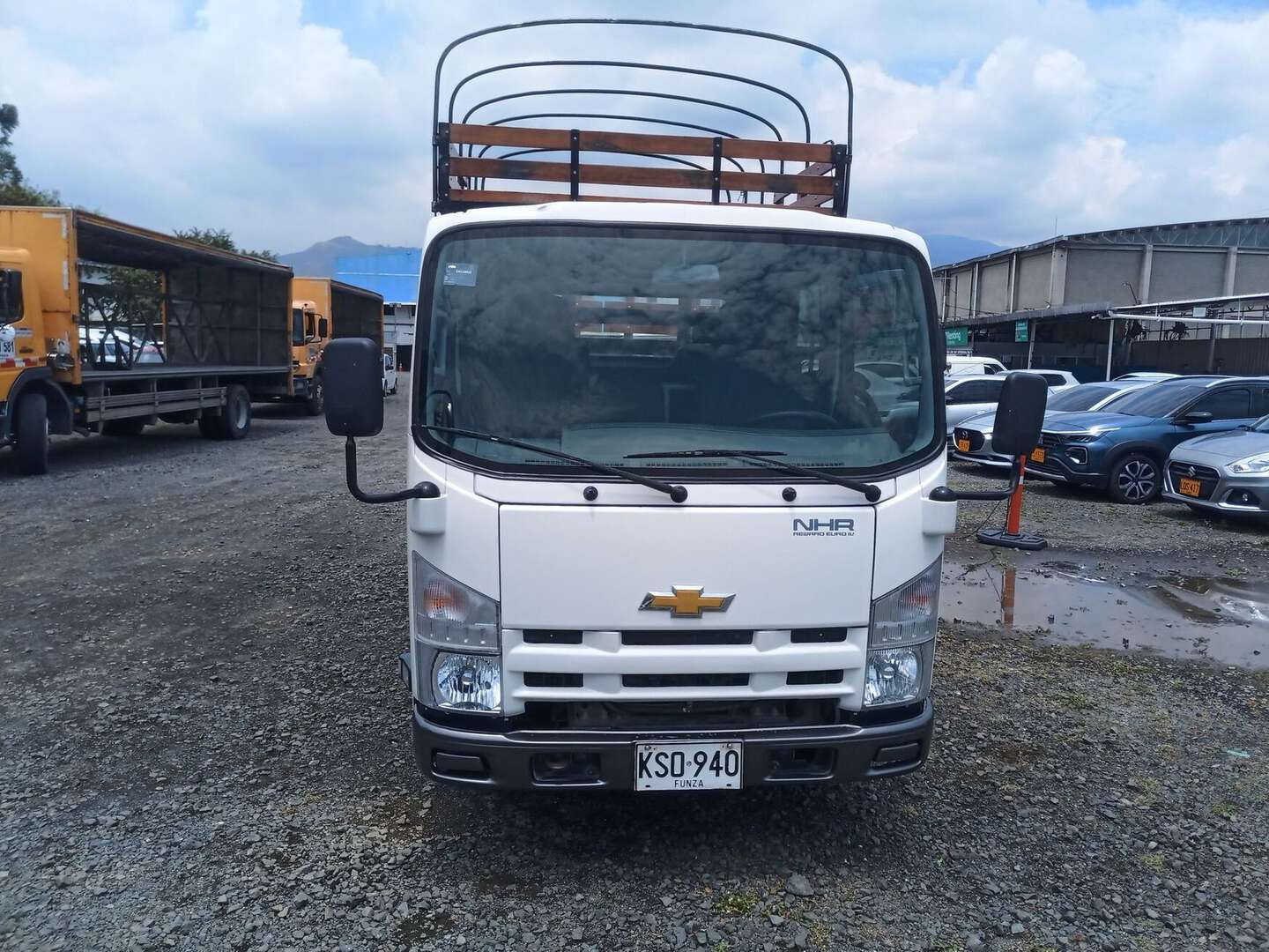 Chevrolet - NHR Doble - 2022