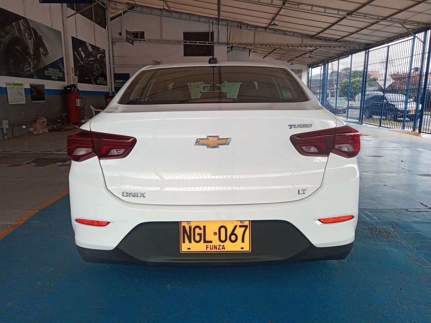 Chevrolet - Onix - 2024