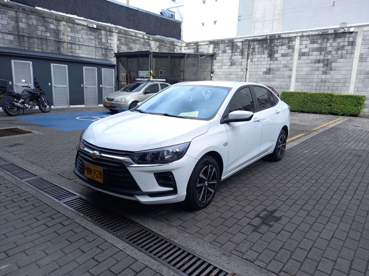 Chevrolet - Onix - 2026