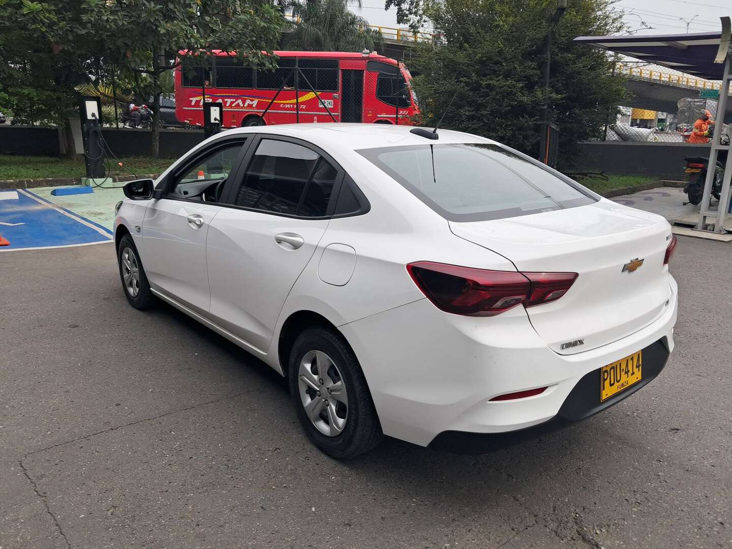 Chevrolet - Onix - 2025
