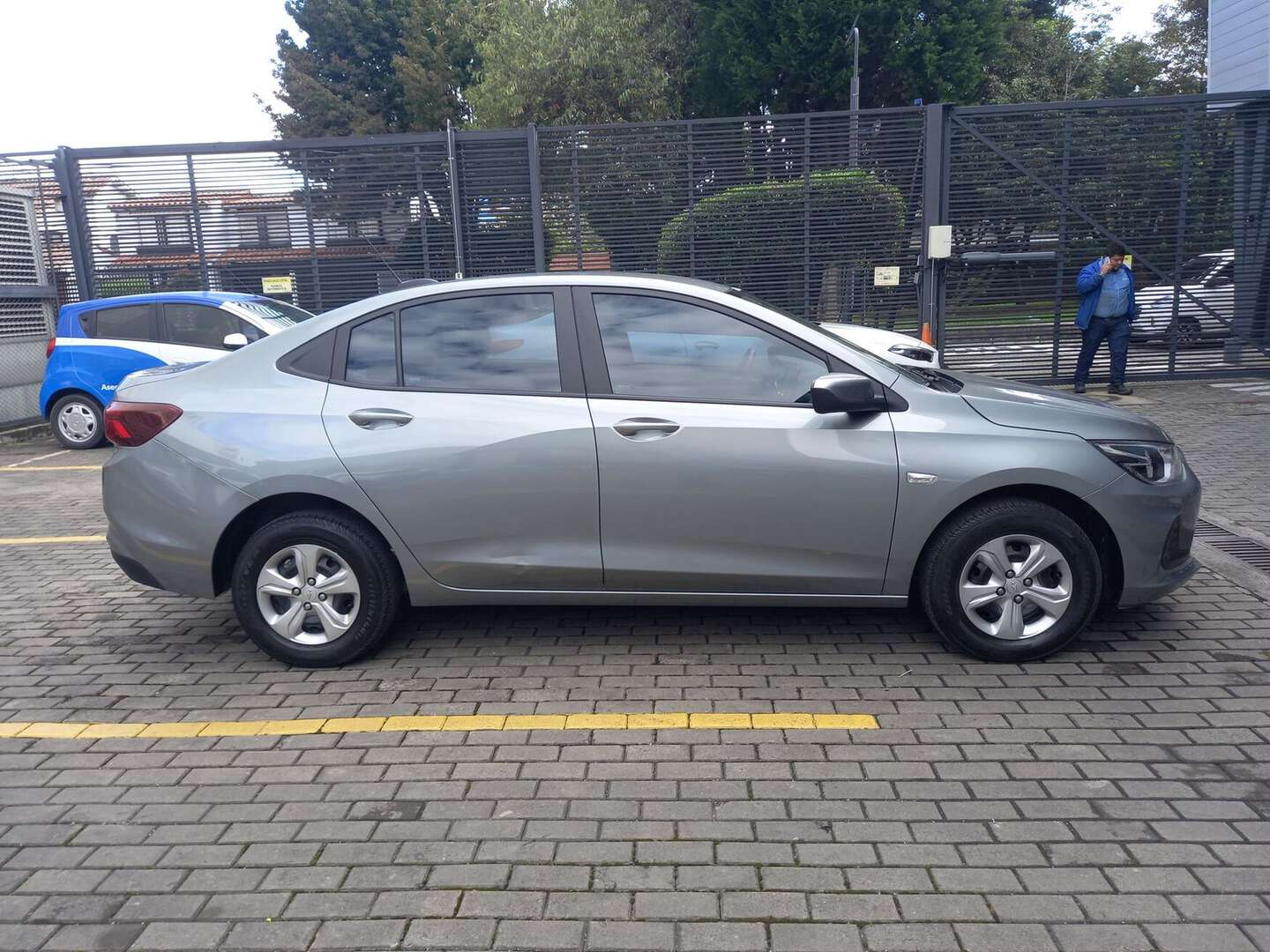 Chevrolet - Onix - 2025