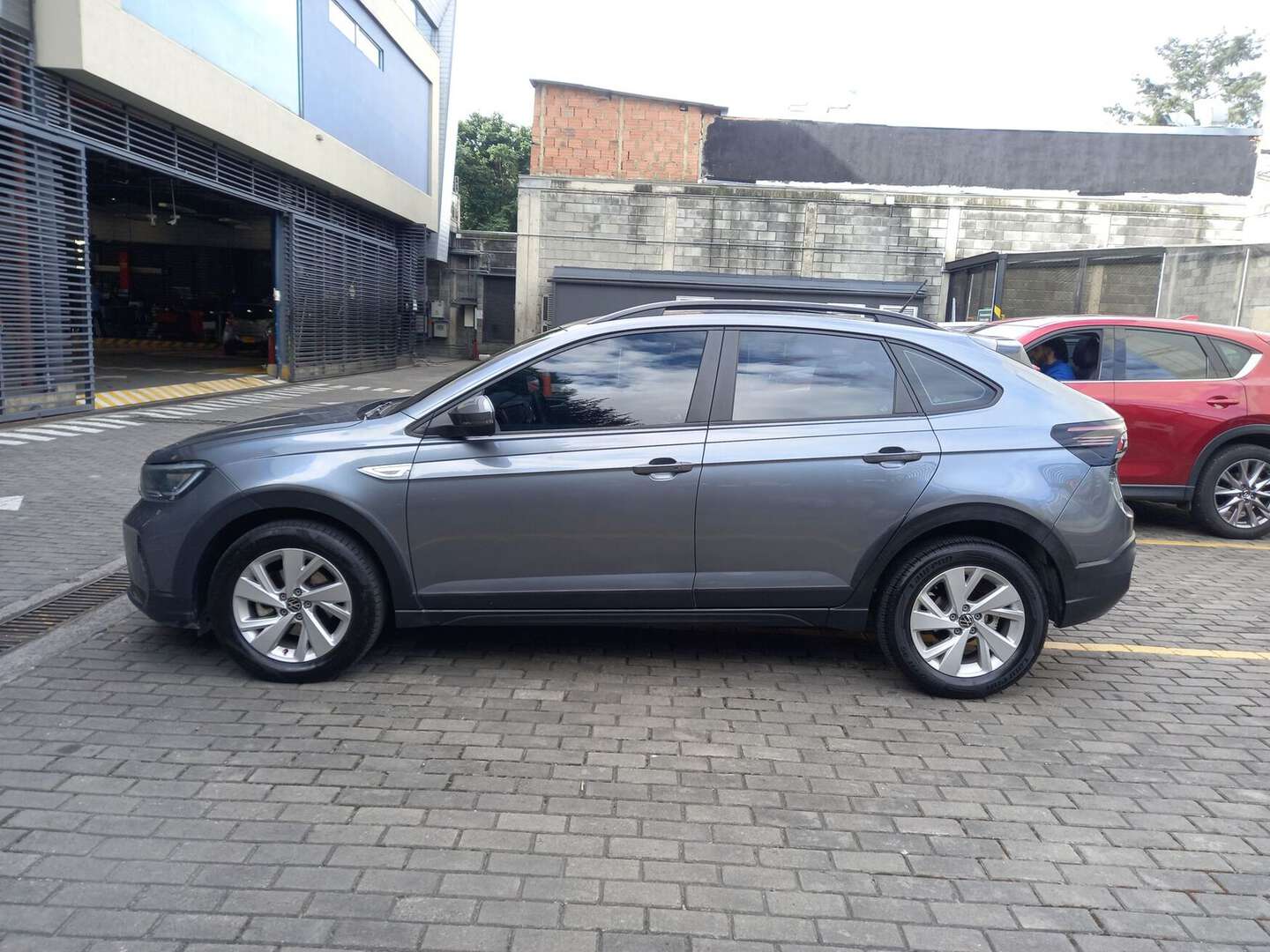 Volkswagen - Nivus - 2024
