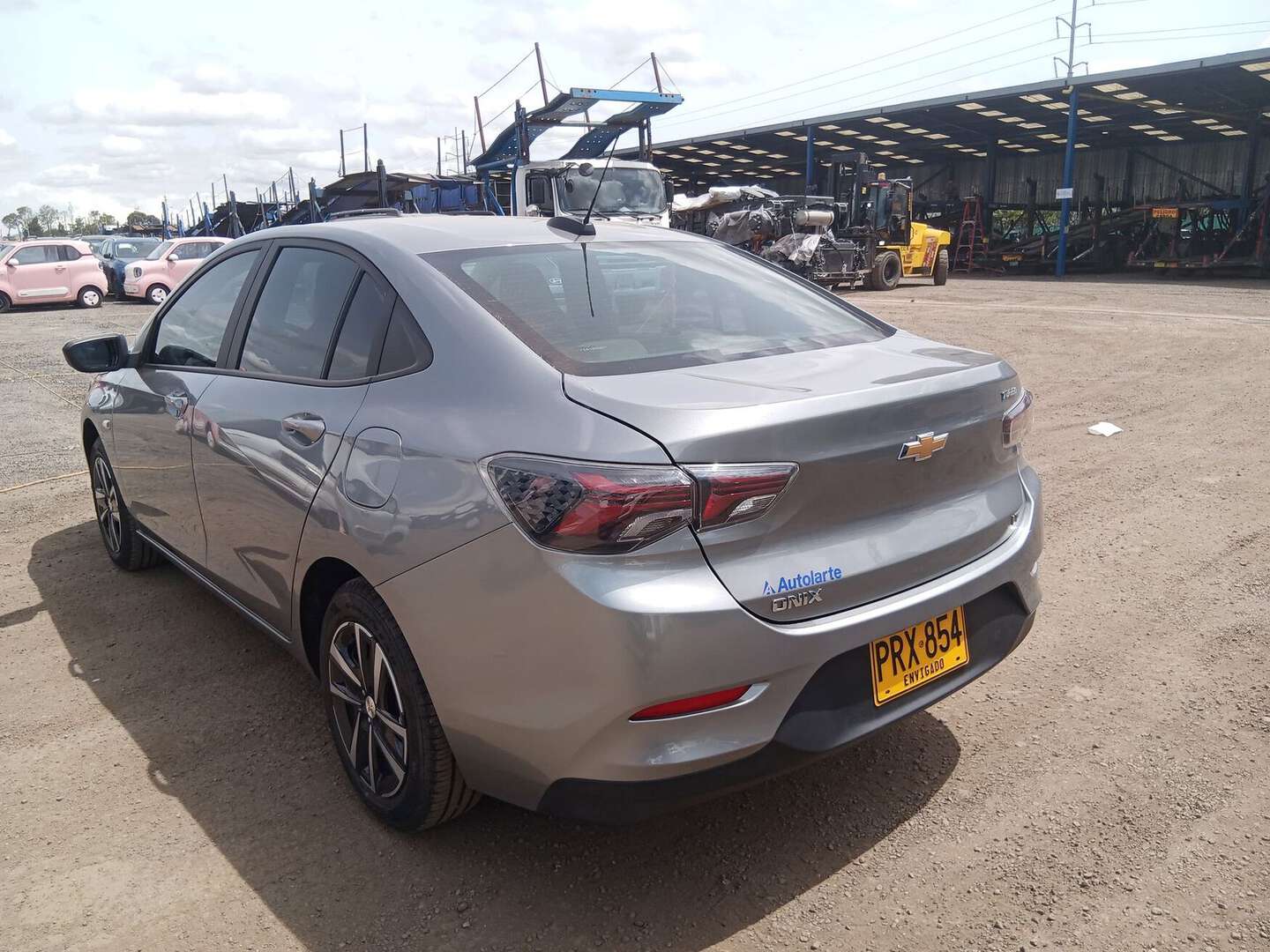 Chevrolet - Onix - 2026