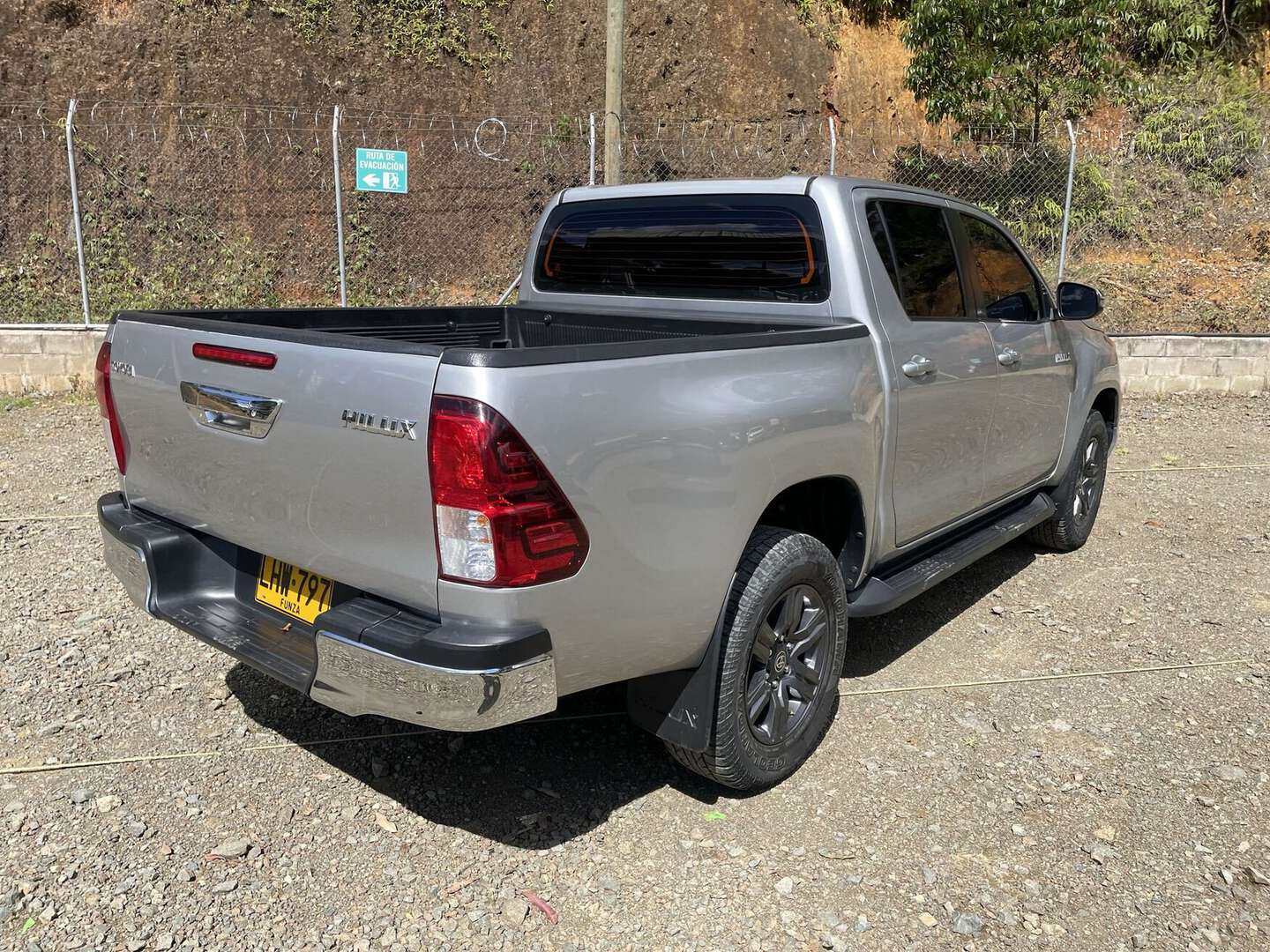 Toyota - Hilux - 2022