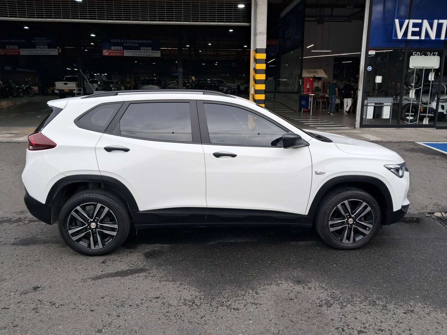Chevrolet - Tracker - 2025