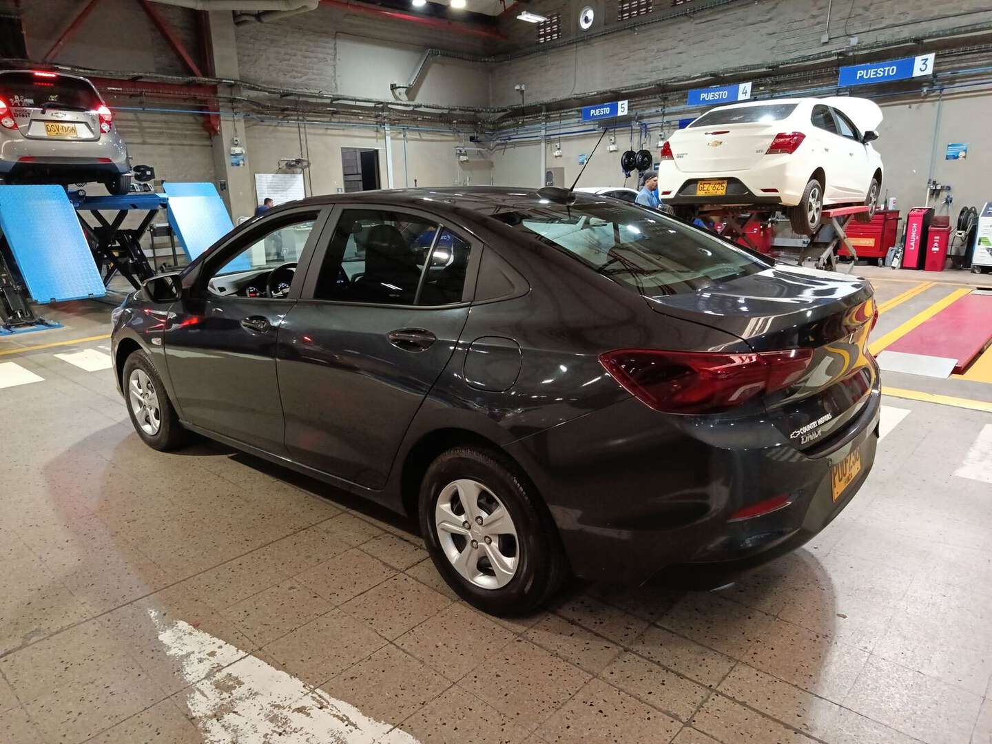 Chevrolet - Onix - 2025