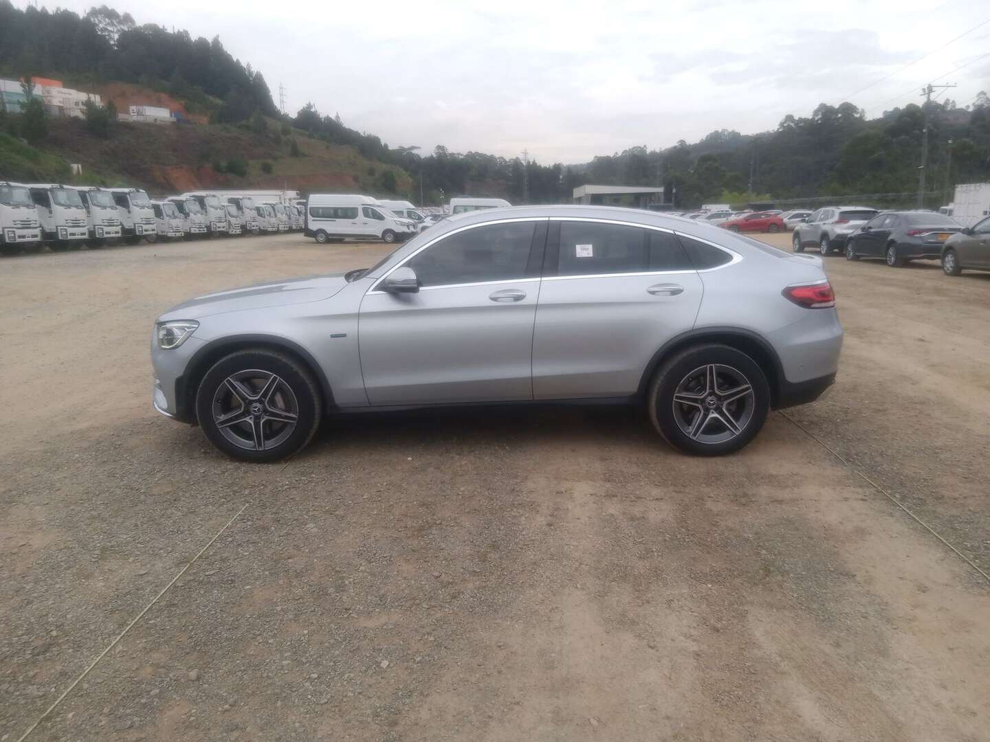 Mercedes Benz - GLC300E - 2022