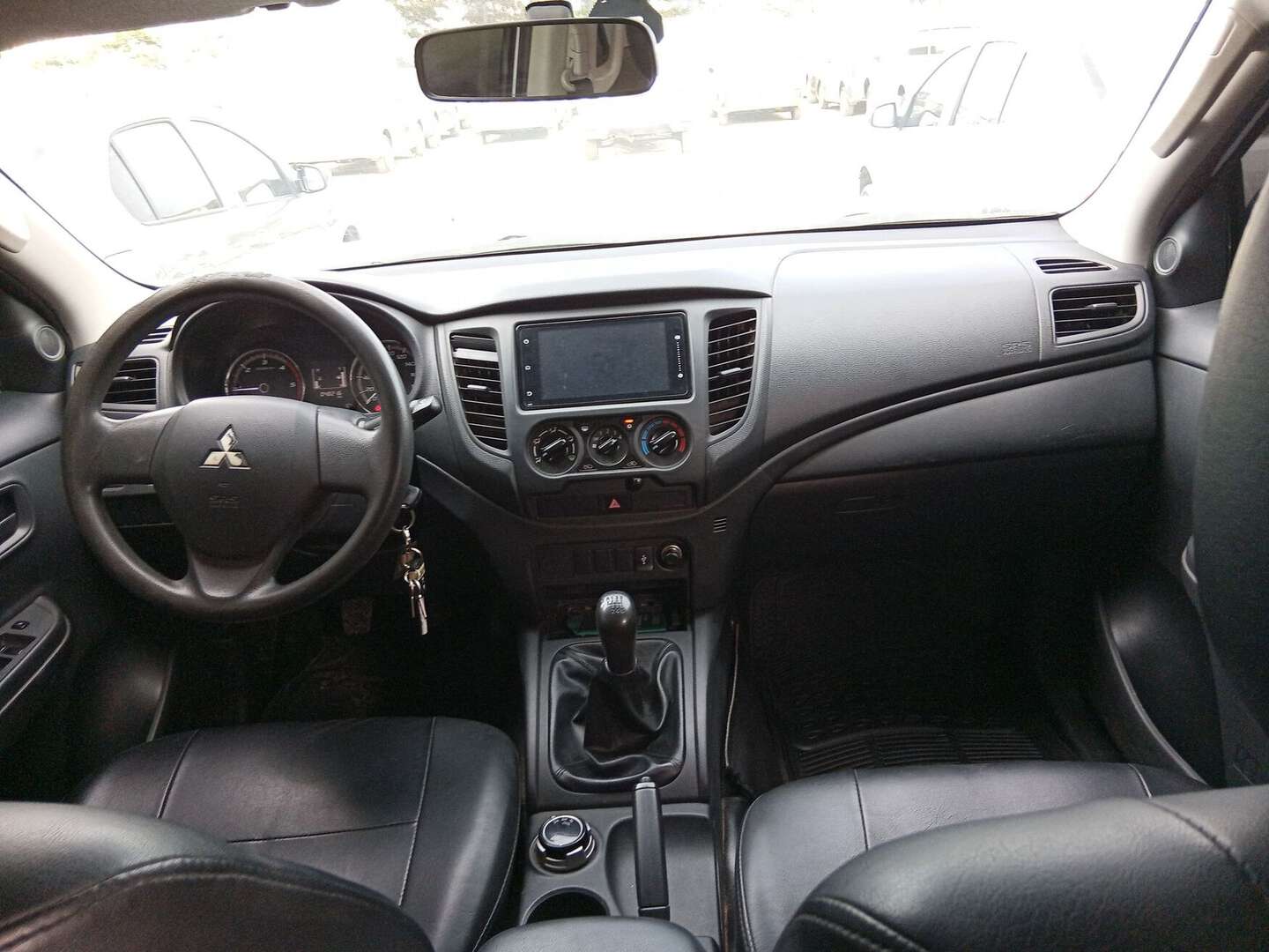 Mitsubishi - L200 - 2023