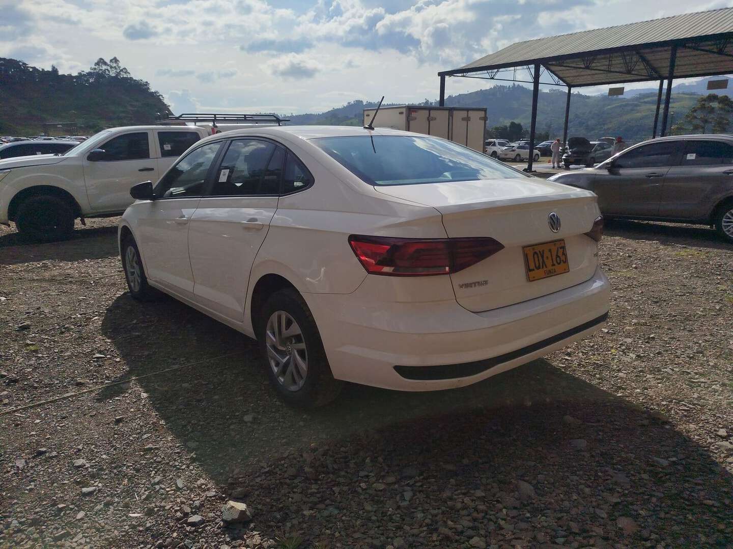 Volkswagen - Virtus - 2023