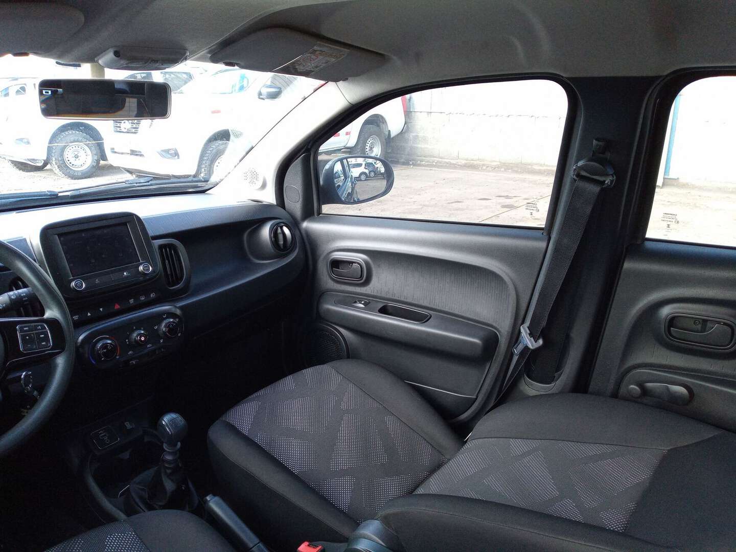 Fiat - Mobi - 2024