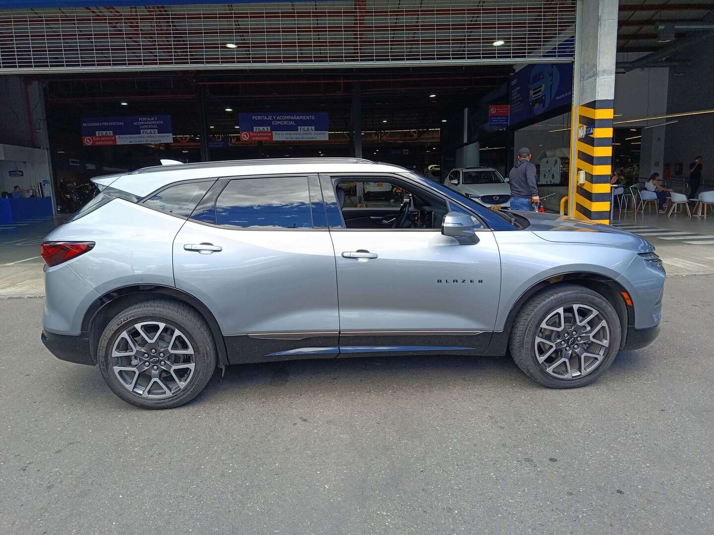 Chevrolet - BLAZER - 2025