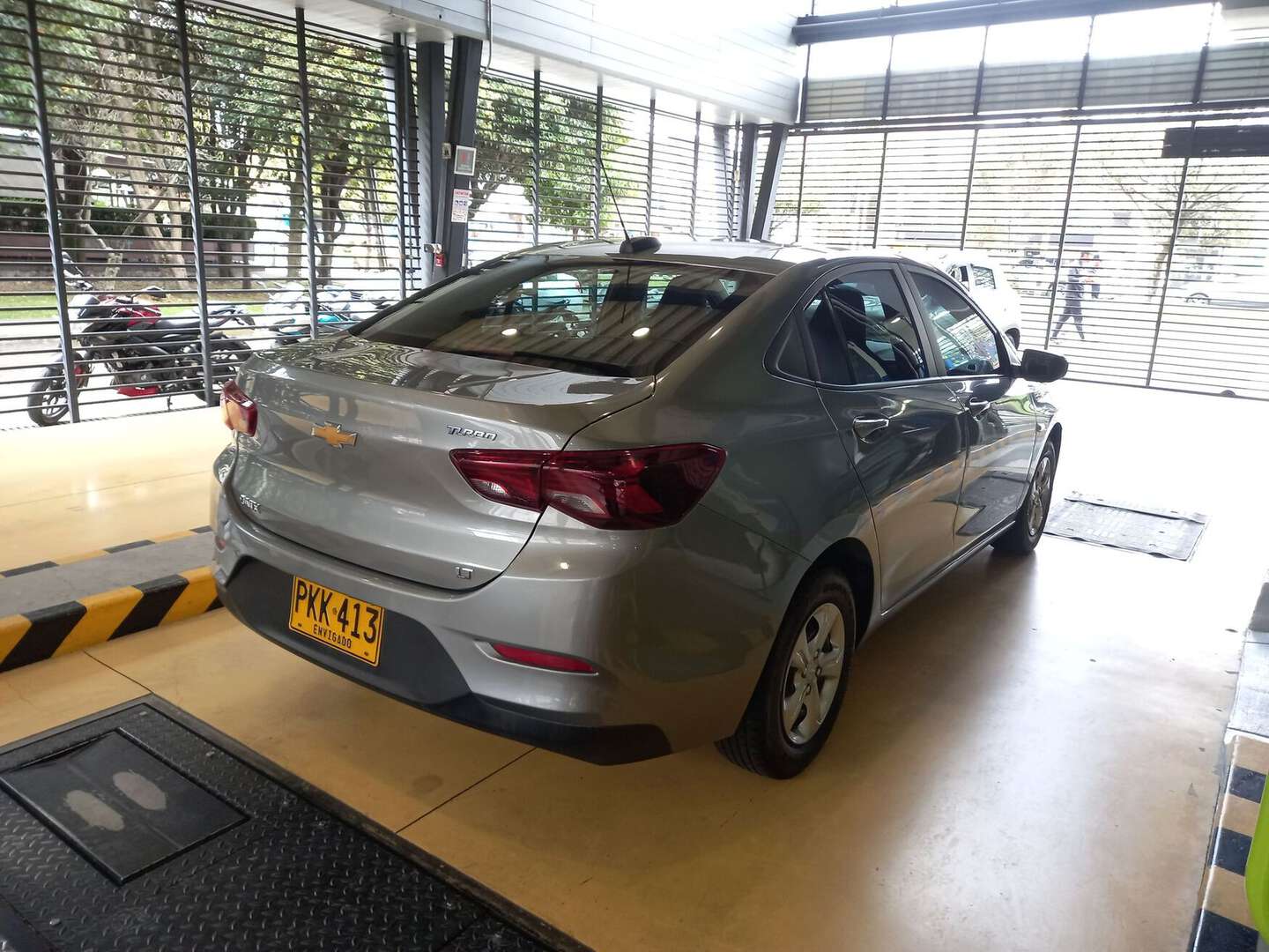 Chevrolet - Onix - 2025