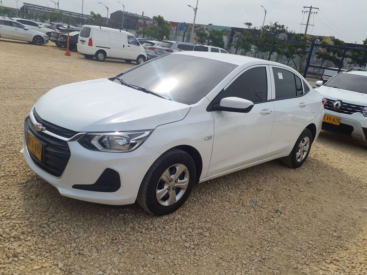 Chevrolet - Onix - 2023
