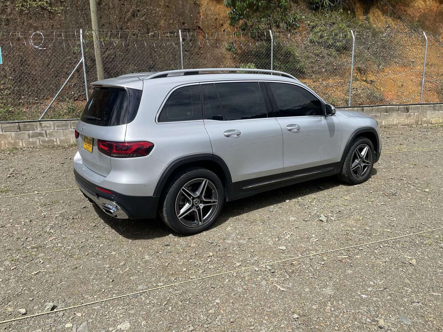 Mercedes Benz - GLB200 - 2022