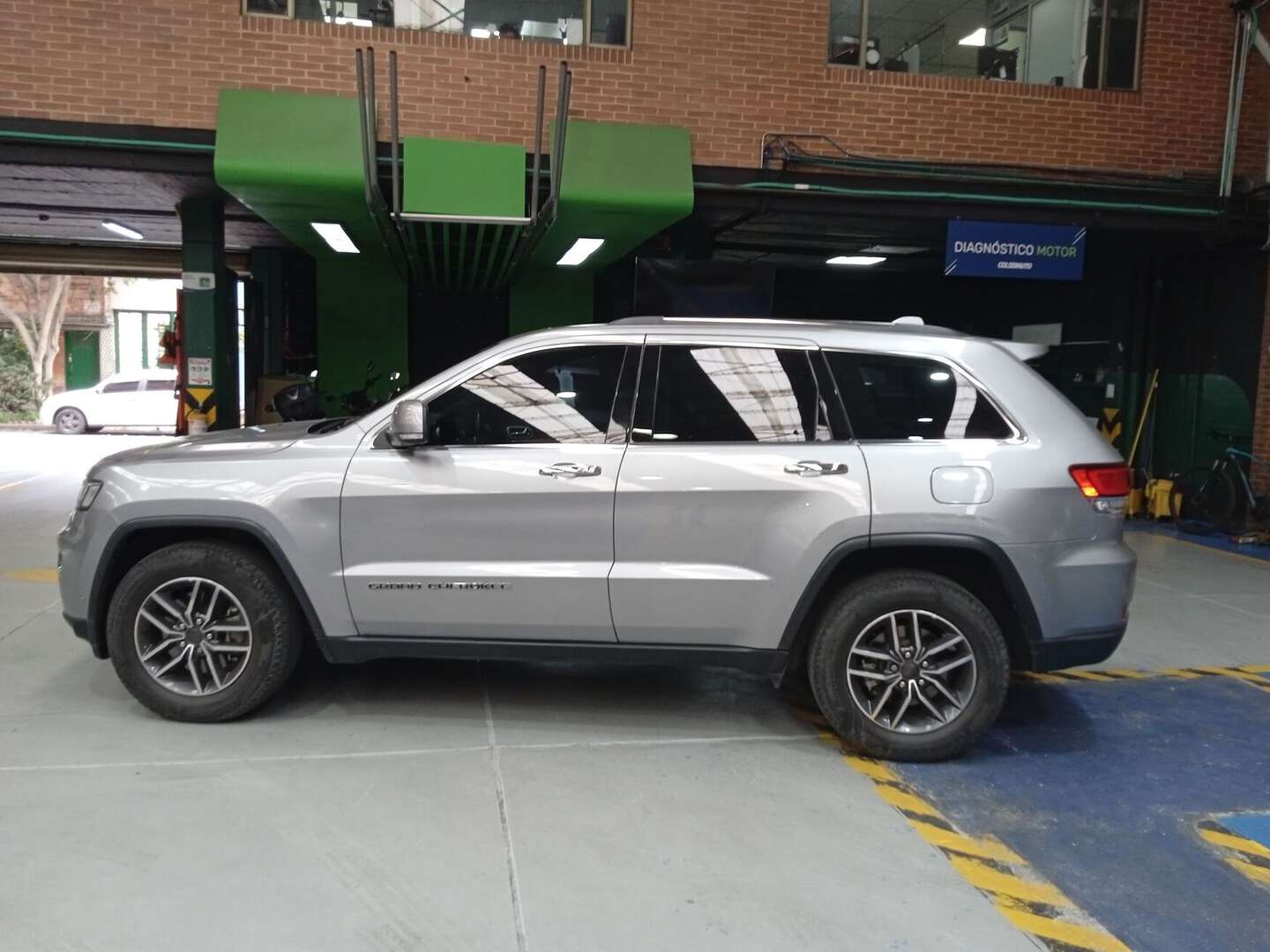 Jeep - Grand Cherokee - 2020
