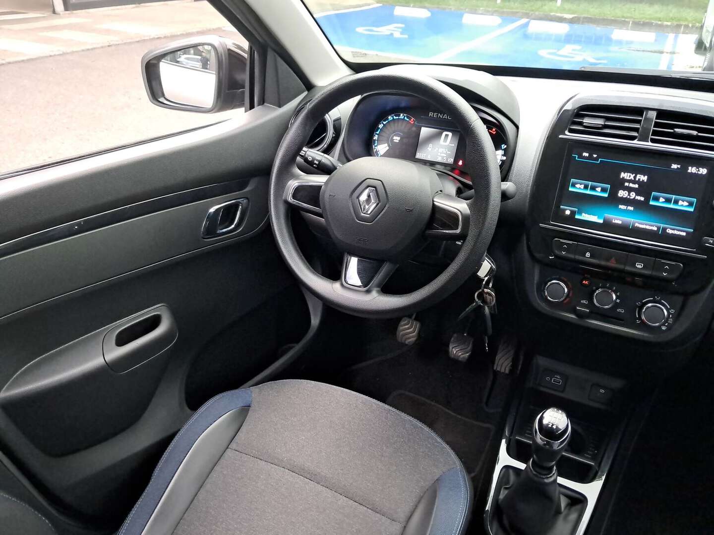 Renault - Kwid - 2026