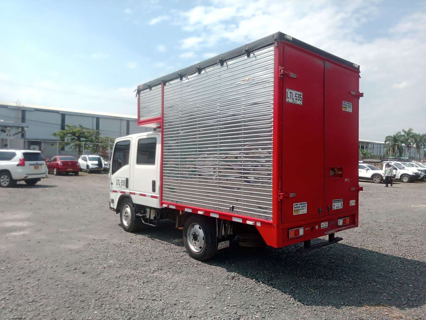 Chevrolet - NHR Doble - 2023