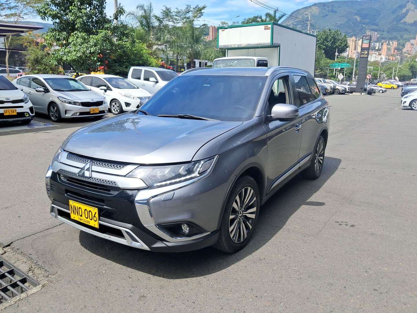 Mitsubishi - Outlander - 2024