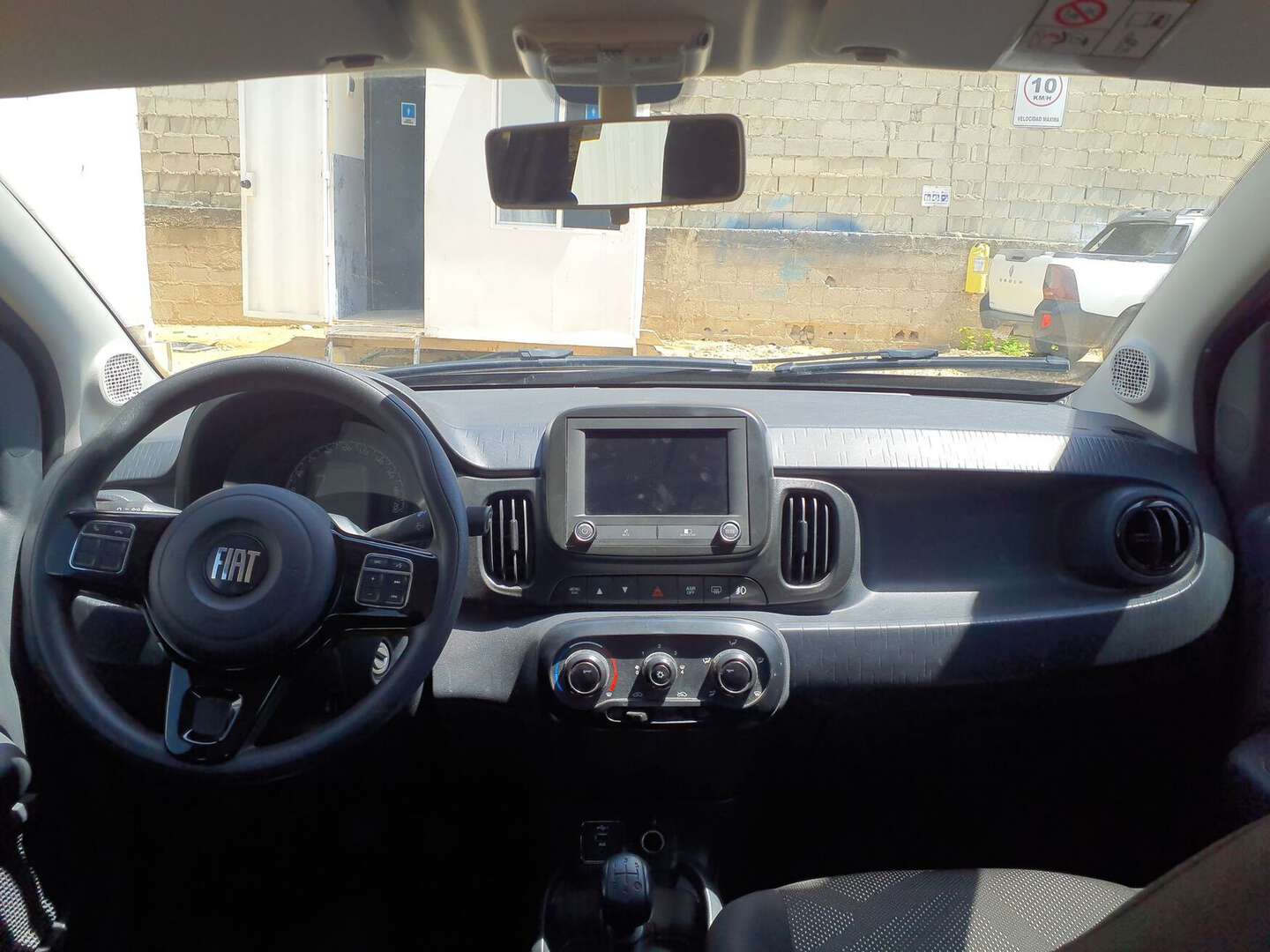 Fiat - Mobi - 2024