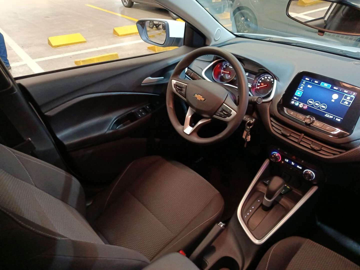 Chevrolet - Onix - 2025